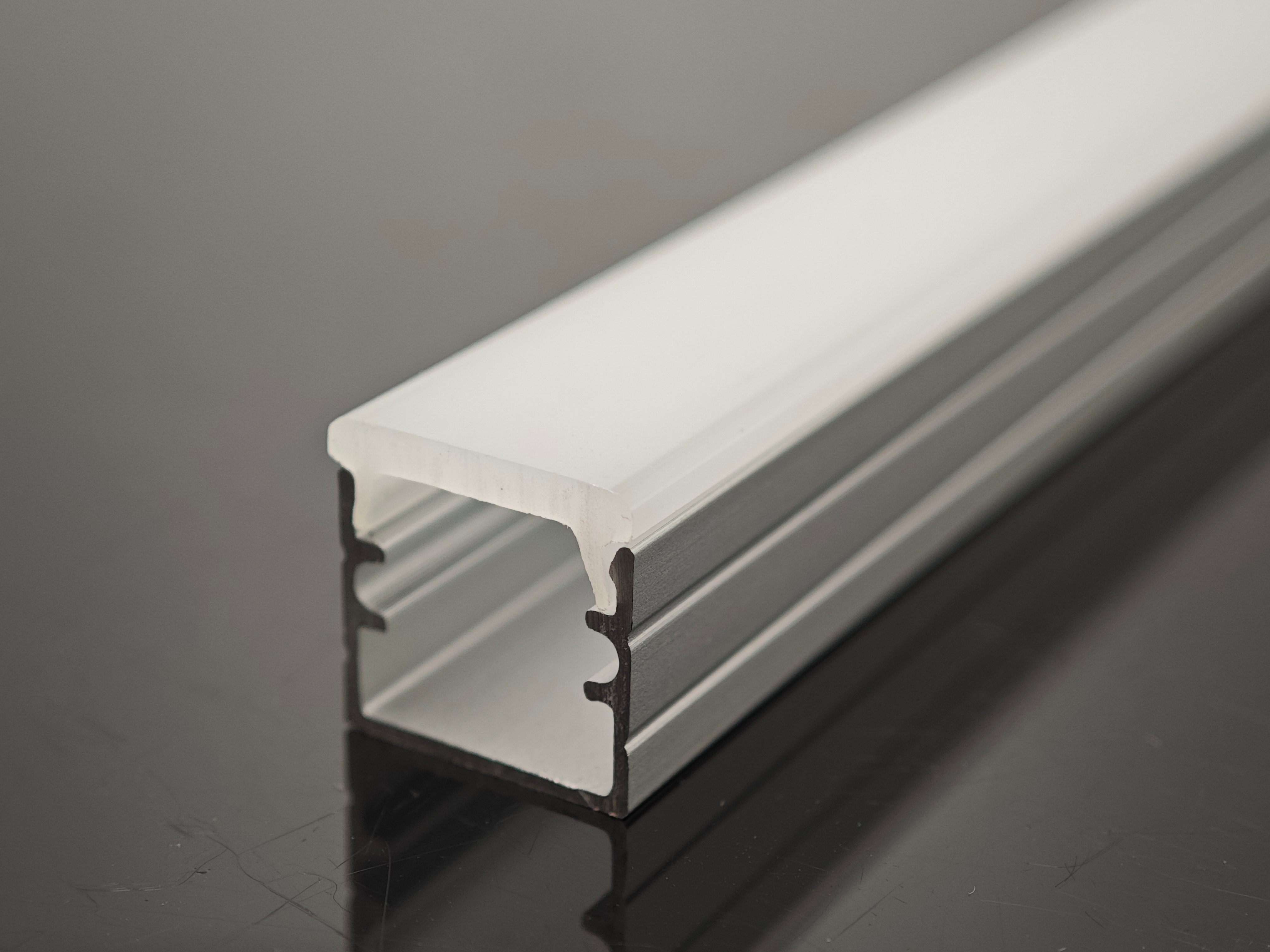XH-103 12.2MM*12.5MM aluminum with PC diffuser