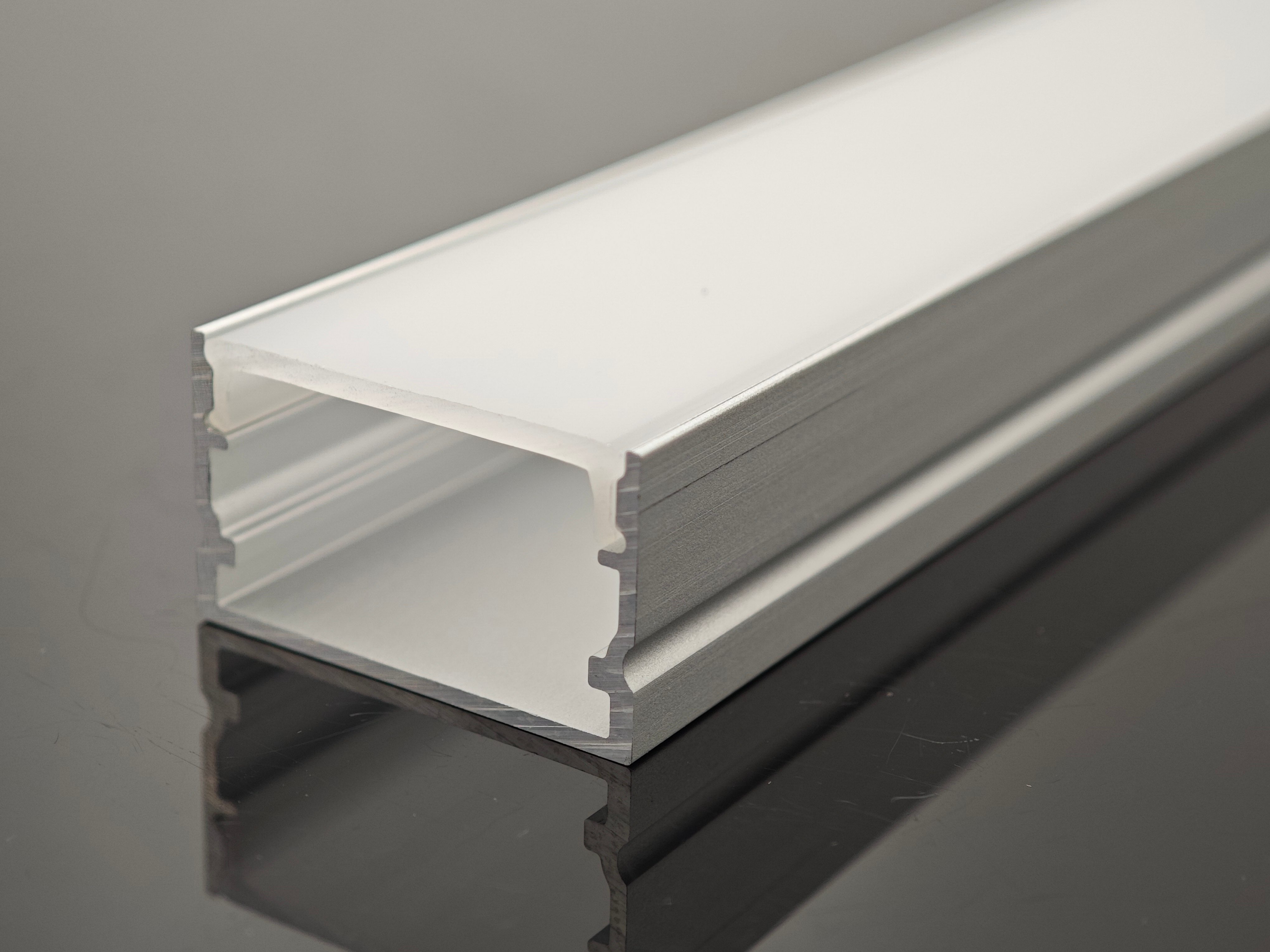XH-123 25MM*15MM aluminum profile with PC diffuser