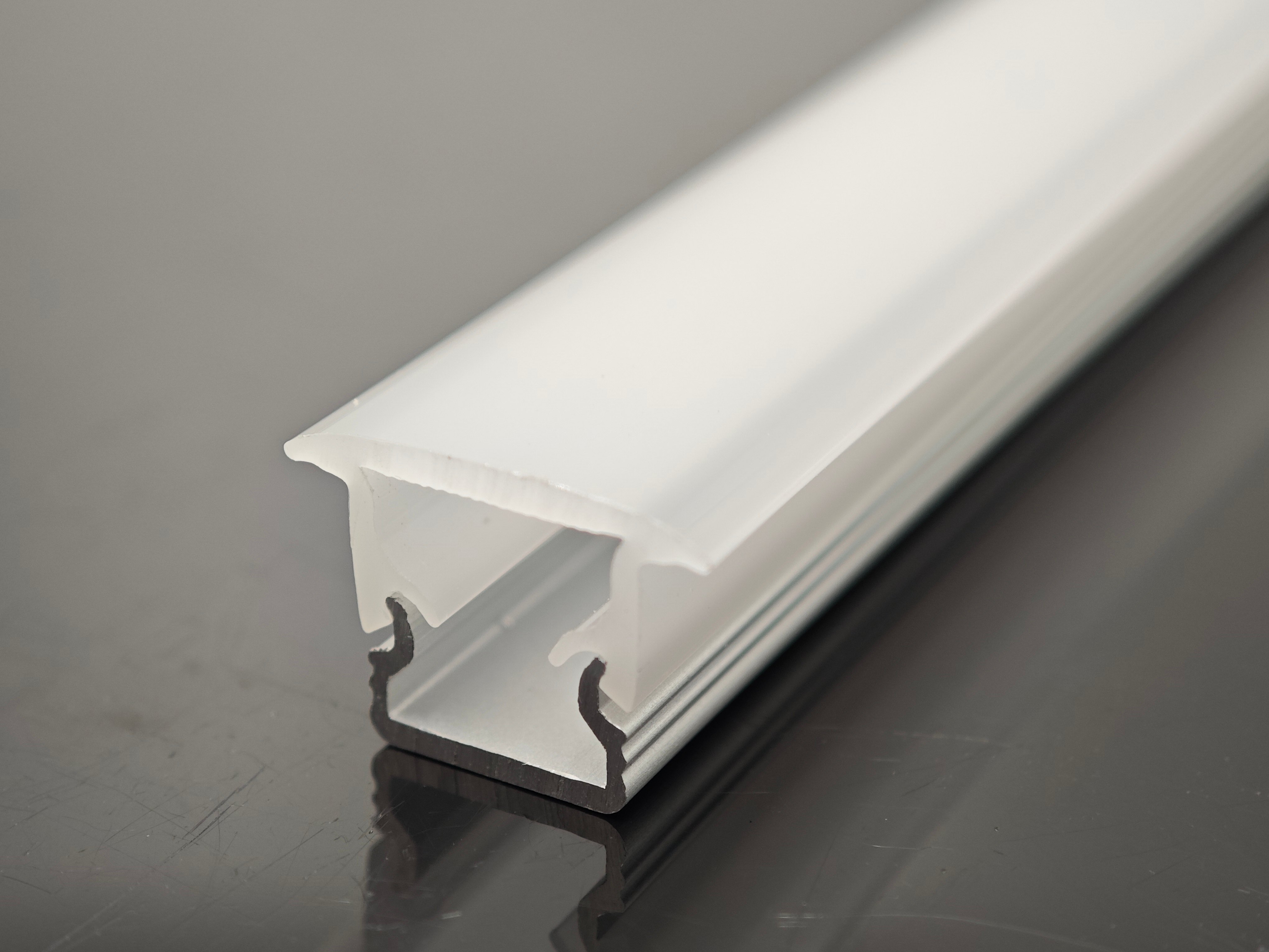 XH-128 Recessed Linear light